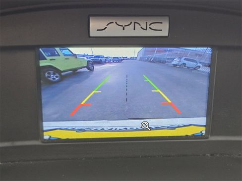 Used 2015 Ford Escape SE image 21