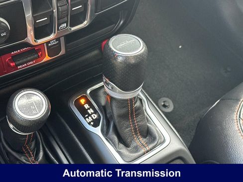 Used 2022 Jeep Gladiator Mojave AWD/4WD image 28