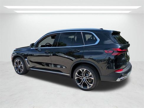 New 2026 BMW X5 xDrive40i w/ Premium Package image 6