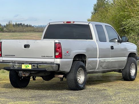 Used 2004 Chevrolet Silverado 1500 LS w/ Light Duty Power Package image 4