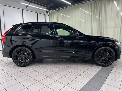 Used 2024 Volvo XC60 T8 Ultimate w/ Protection Package Premier image 3