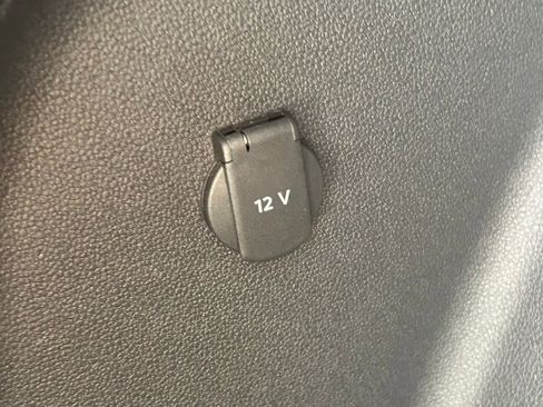 Used 2021 Volkswagen Atlas Cross Sport SE w/ V6 Towing Package FWD image 46