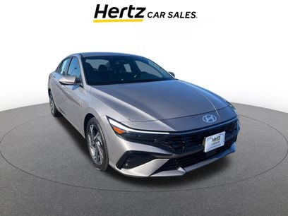 Used 2025 Hyundai Elantra Limited