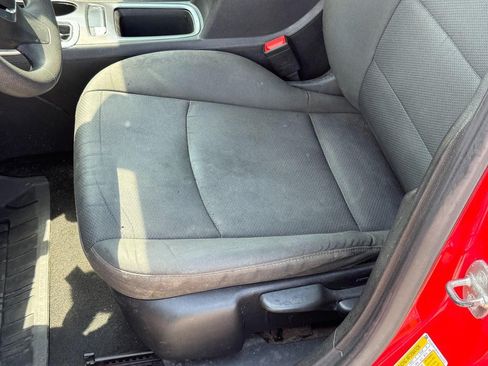 Used 2019 Chevrolet Cruze LS w/ LS Convenience Package FWD image 24