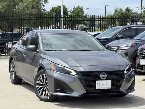 New 2026 Nissan Altima 2.5 SV FWD image 1