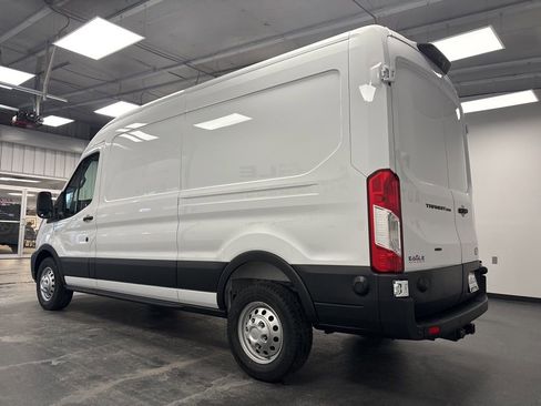 New 2026 Ford Transit 250 148 Medium Roof Extended AWD w/ Load Area Protection Package image 9