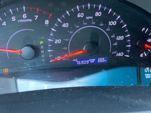 Used 2011 Toyota Camry LE w/ LE Extra-Value Pkg FWD image 12