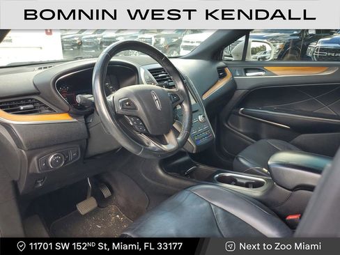 Used 2017 Lincoln MKC Reserve image 21