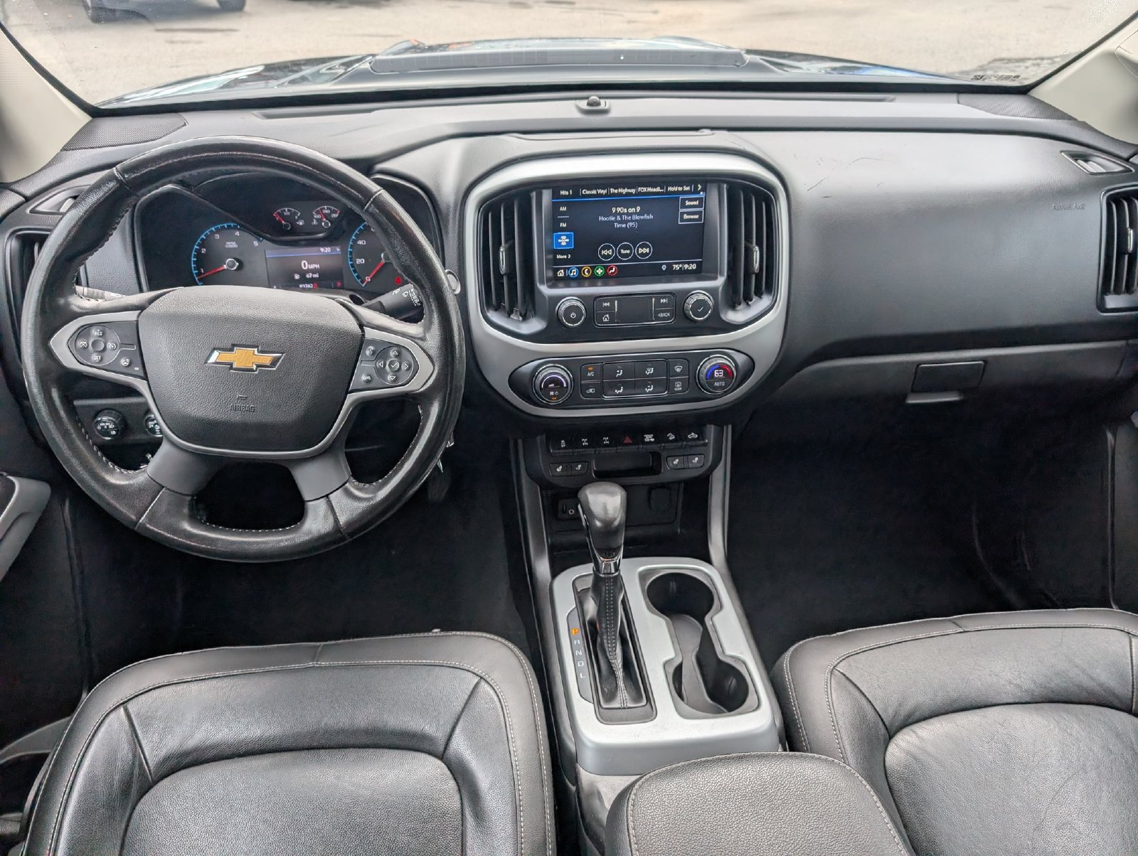 Used 2022 Chevrolet Colorado ZR2 w/ ZR2 Midnight Special Edition AWD/4WD image 16
