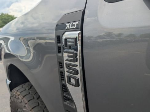 Used 2024 Ford F350 XLT AWD/4WD image 9