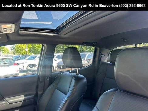 Used 2023 Toyota Tacoma Limited AWD/4WD image 13