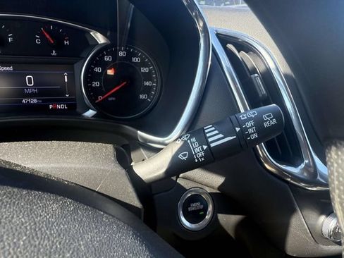 Used 2023 Chevrolet Equinox LT AWD/4WD image 33