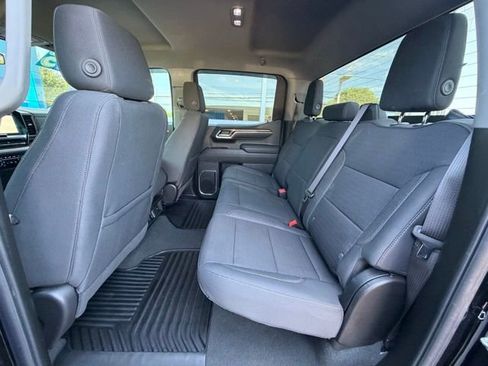 Used 2025 Chevrolet Silverado 1500 LT AWD/4WD image 35
