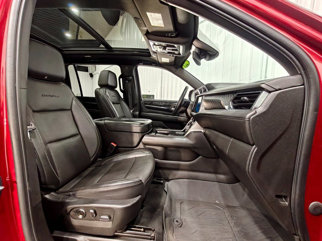 Used 2023 GMC Yukon XL Denali AWD/4WD image 29