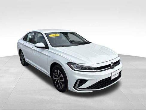 Used 2025 Volkswagen Jetta S FWD image 8