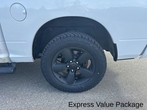 Used 2019 RAM 1500 Express w/ Wheel & Sound Group AWD/4WD image 19