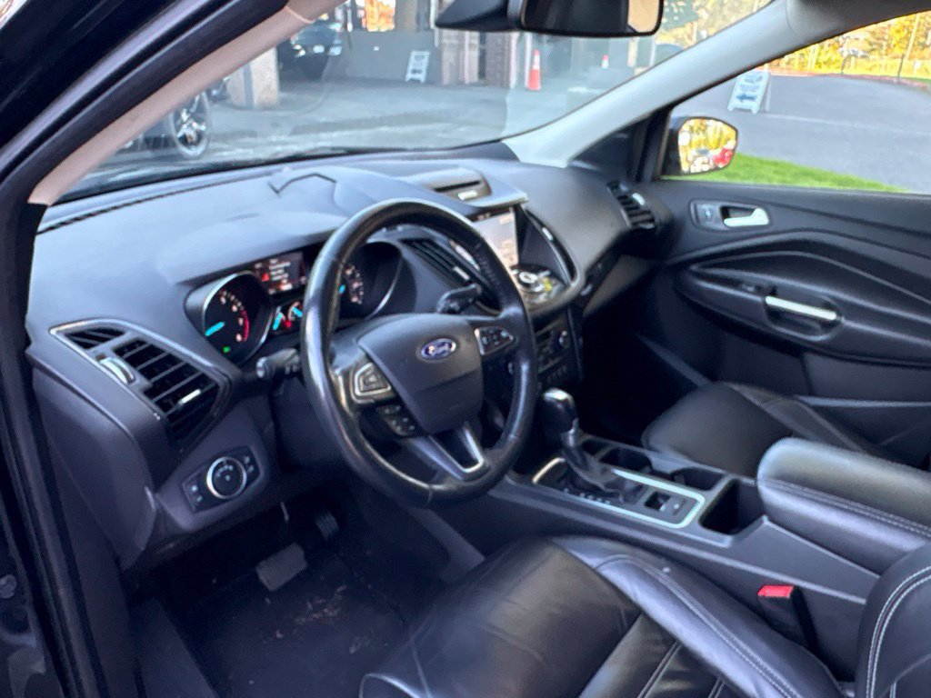 Used 2017 Ford Escape Titanium w/ Canadian Touring Package AWD/4WD image 22