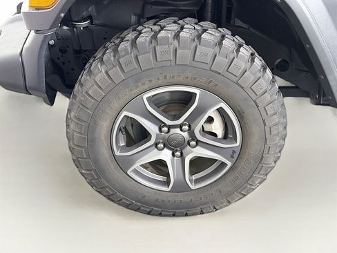 Used 2021 Jeep Wrangler Sport image 30