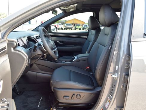 Used 2024 Hyundai Santa Cruz Night AWD/4WD image 18