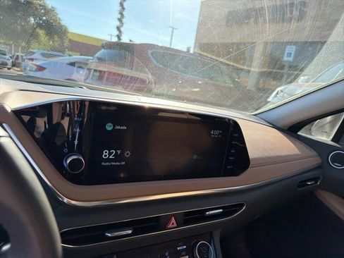 Certified 2022 Hyundai Sonata Limited image 9