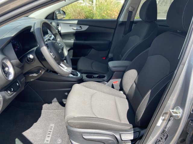Used 2024 Kia Forte LXS w/ LXS Technology Package FWD image 15