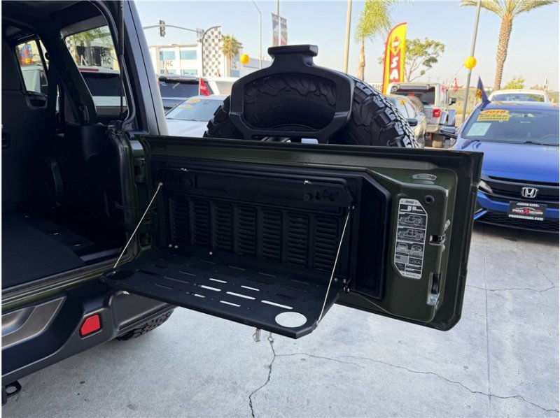 Used 2021 Jeep Wrangler Unlimited Rubicon AWD/4WD image 28