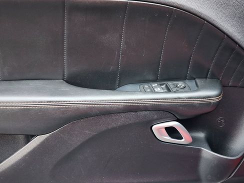 Used 2016 Dodge Challenger R/T Scat Pack RWD image 29