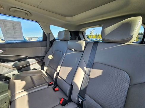 Used 2018 Hyundai Santa Fe SE w/ SE Ultimate Tech Package 03 image 18