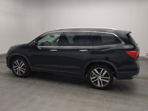 Used 2017 Honda Pilot Touring image 3