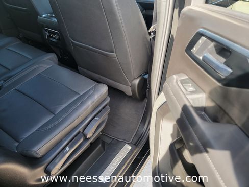 Used 2025 Chevrolet Tahoe Z71 image 12