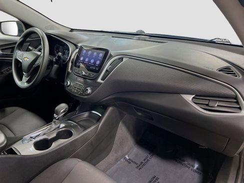 Used 2023 Chevrolet Malibu LT image 27