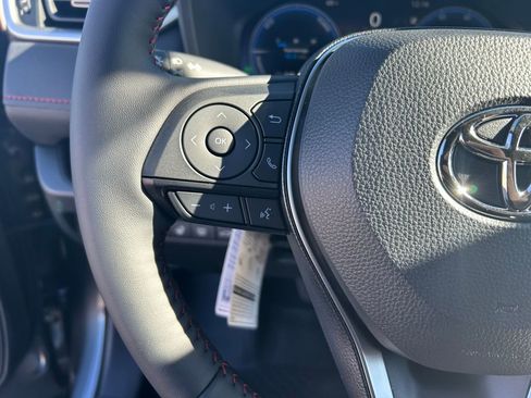 Used 2025 Toyota RAV4 XSE w/ Weather Package image 11