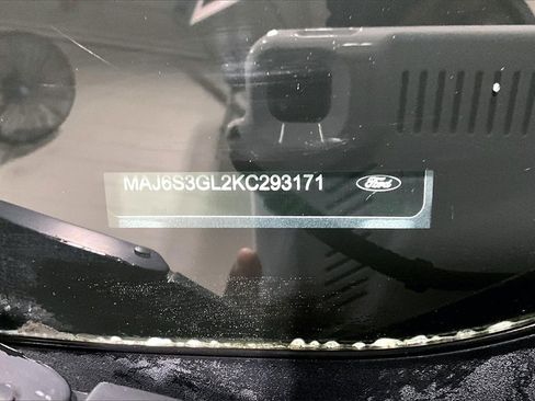 Used 2019 Ford EcoSport SE w/ SE Convenience Package image 18