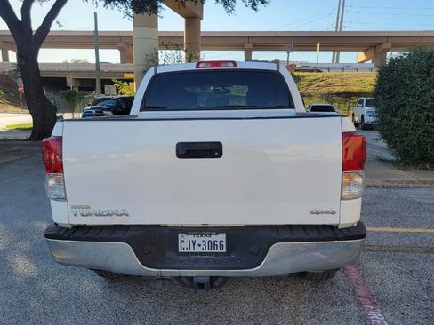 Used 2012 Toyota Tundra 4x4 CrewMax image 9