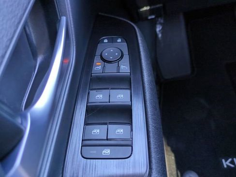 New 2026 Nissan Kicks SV w/ SV Premium Package FWD image 22