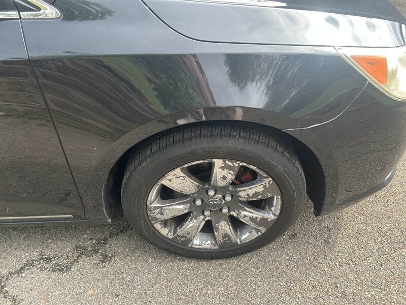 Used 2013 Buick LaCrosse Premium FWD image 17