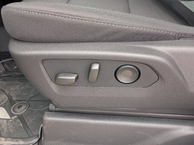 Used 2026 Chevrolet Silverado 1500 Custom RWD image 13