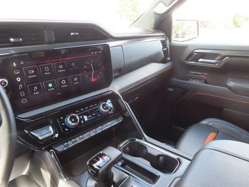 Used 2026 GMC Sierra 1500 AT4 w/ Technology Package AWD/4WD image 37