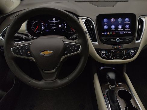 Used 2024 Chevrolet Malibu LT FWD image 22