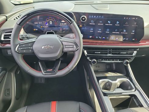 New 2026 Chevrolet Traverse RS w/ LPO, Floor Liner Package image 4