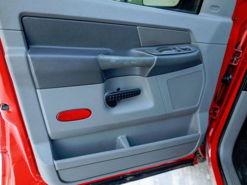 Used 2009 Dodge Ram 2500 Truck ST w/ PWR & Remote Entry Group image 18