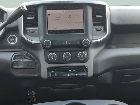 Used 2022 RAM 2500 Big Horn AWD/4WD image 13