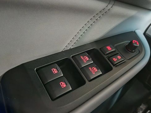 Used 2018 Subaru Outback 2.5i Limited image 43