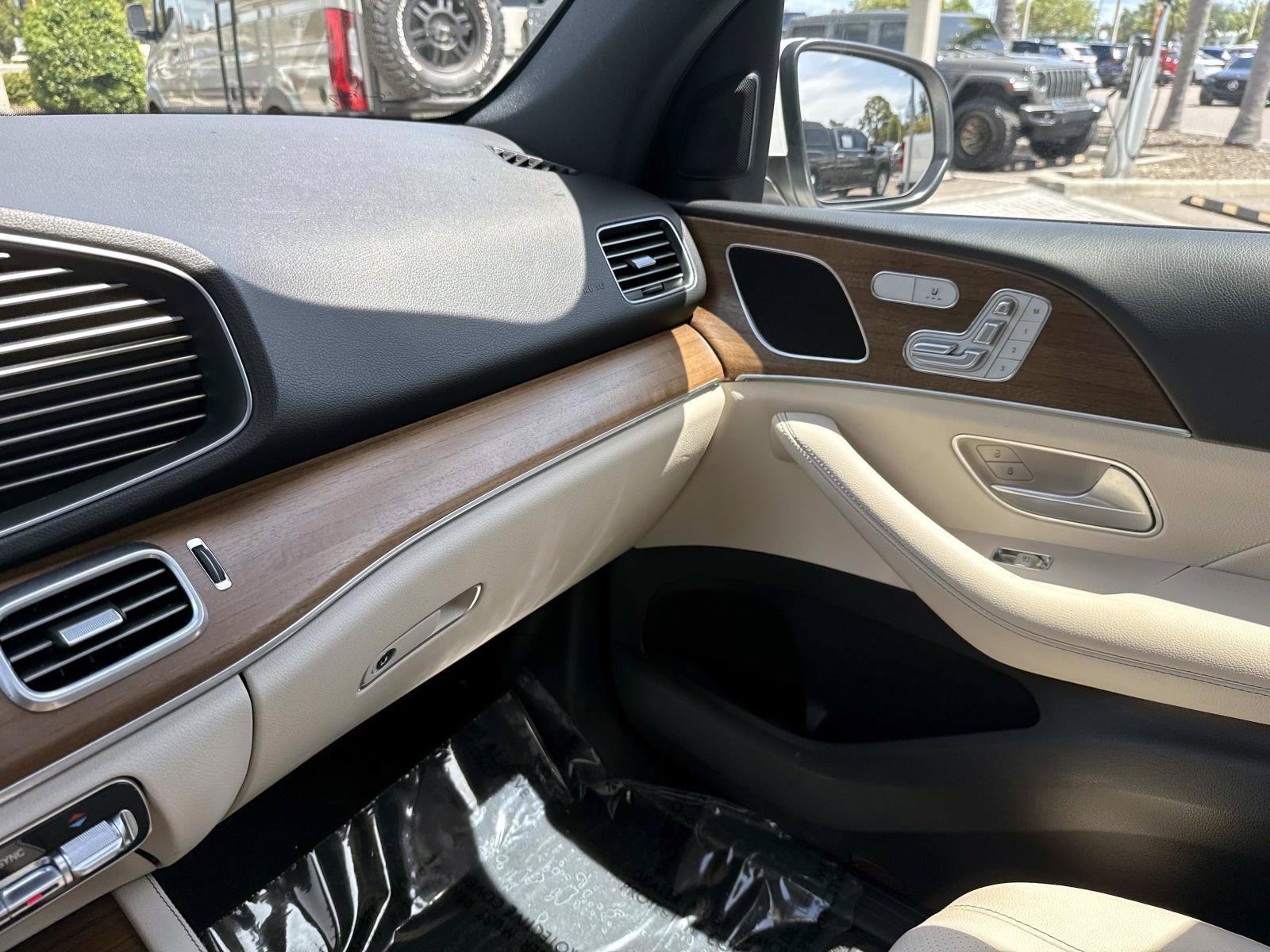 Certified 2024 Mercedes-Benz GLE 350 4MATIC image 25