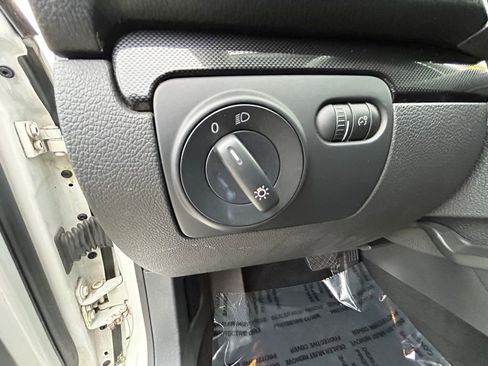 Used 2011 Volkswagen Jetta SE image 20