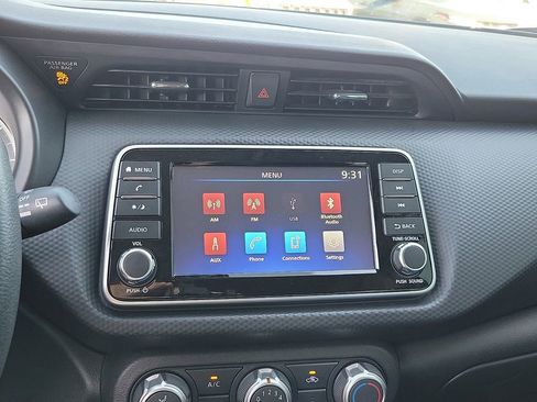 Used 2023 Nissan Kicks S image 15