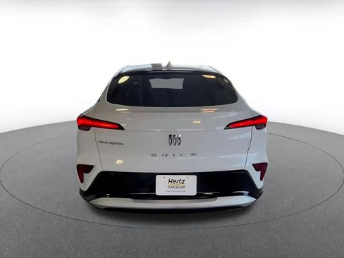 Used 2025 Buick Envista Sport Touring image 12