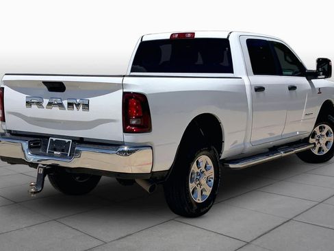 Used 2025 RAM 2500 Big Horn AWD/4WD image 13