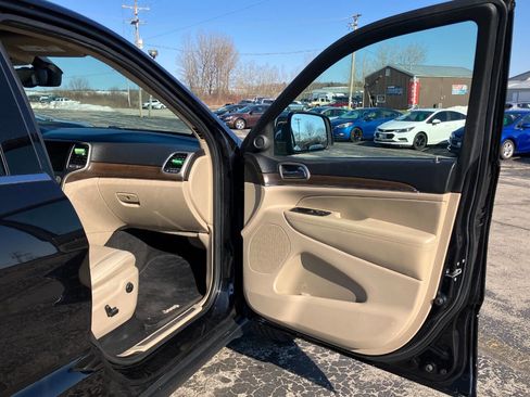 Used 2014 Jeep Grand Cherokee Limited image 13