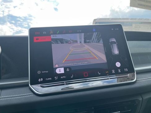 New 2026 Volkswagen Tiguan SE AWD/4WD image 14